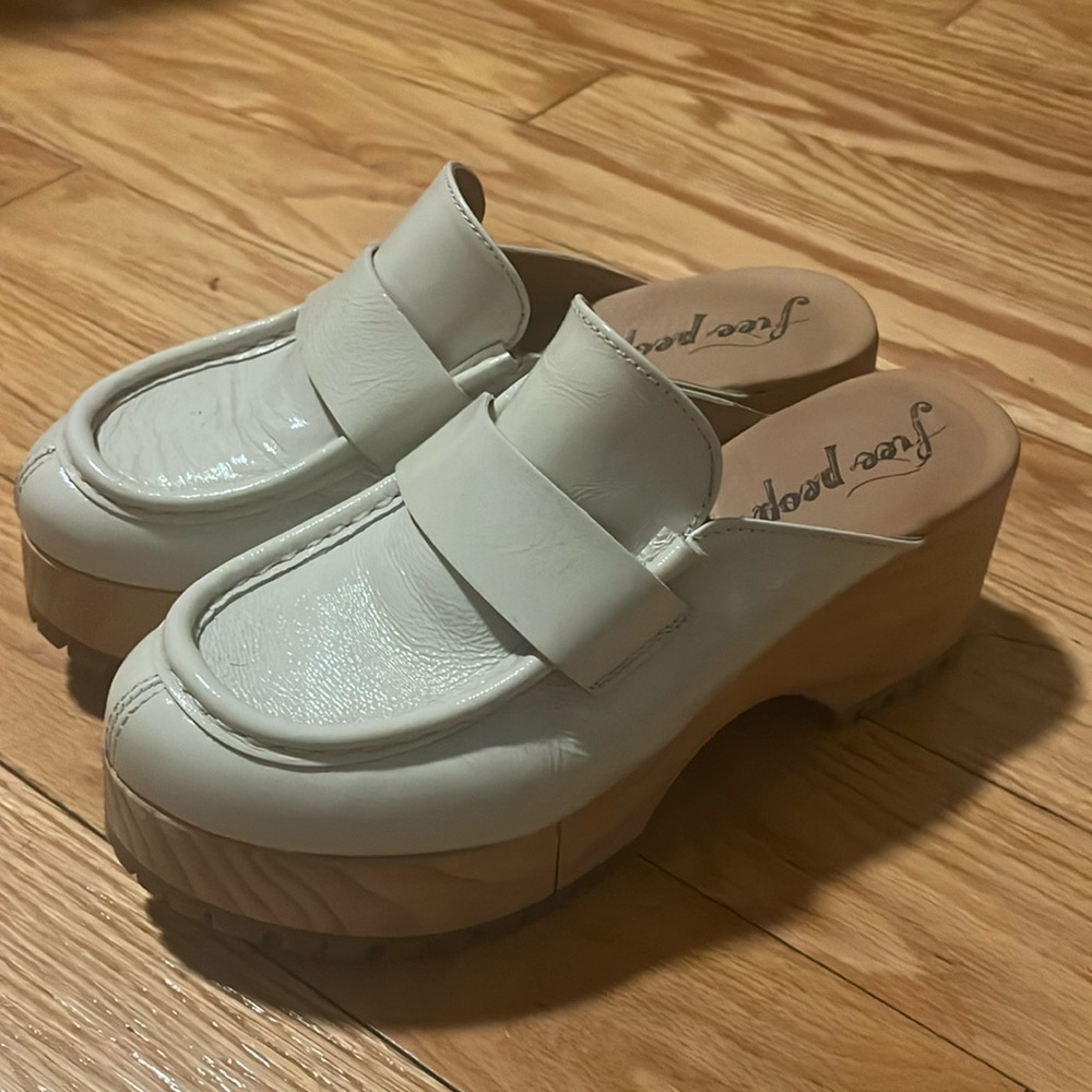 Free People Cream Mules & Clogs